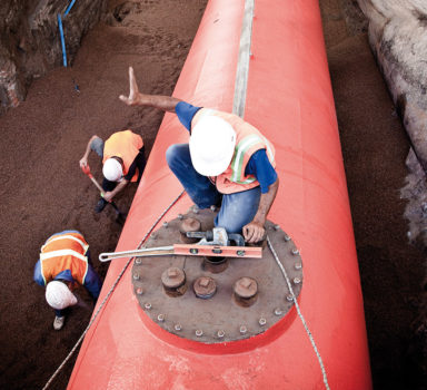 Instalación para despacho de combustible en muelle del puerto de Punta del Este