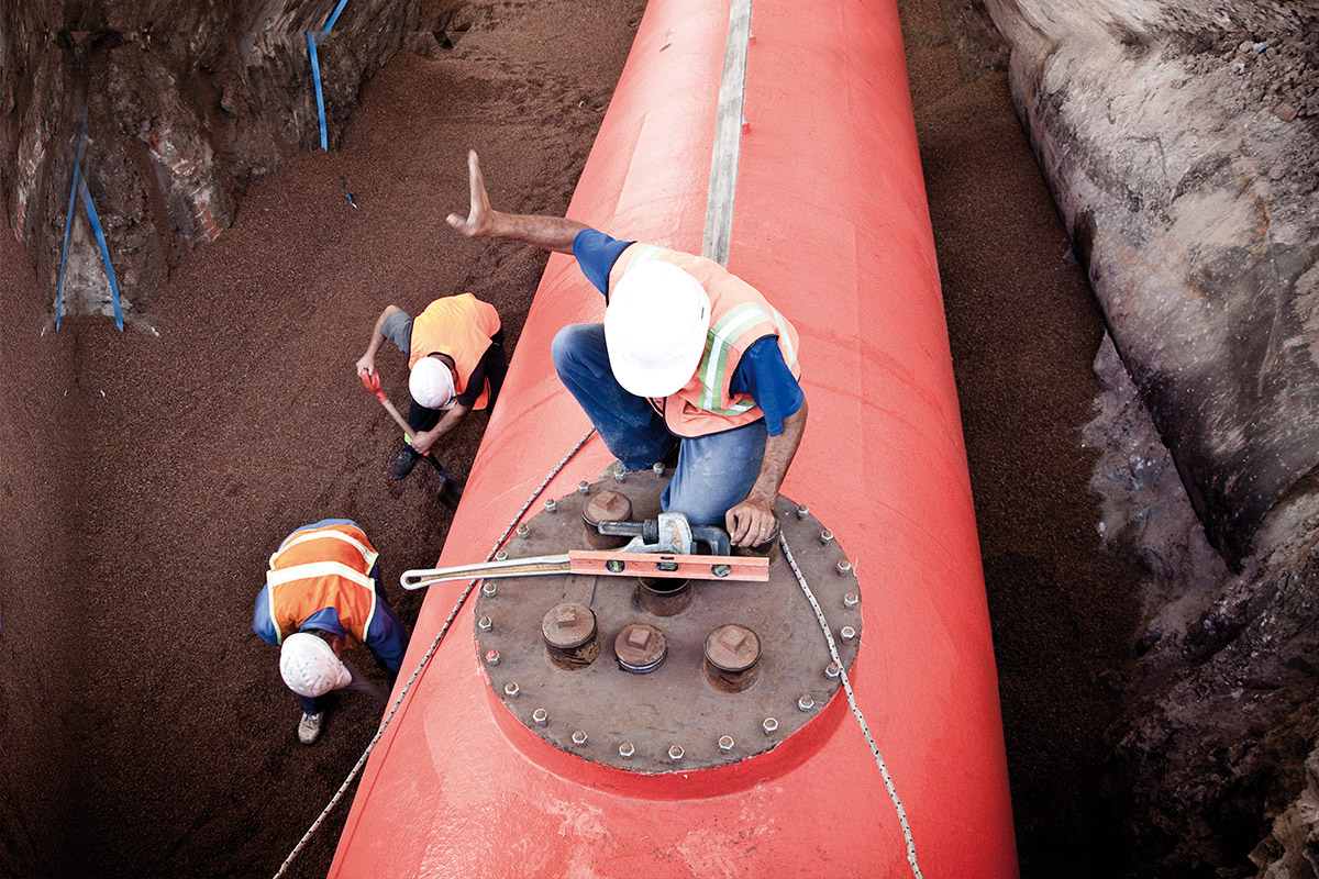 Instalación para despacho de combustible en muelle del puerto de Punta del Este