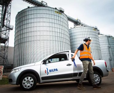 Construcción y montaje de plantas de almacenamiento y acondicionamiento de grano. Más de 40 plantas construidas.